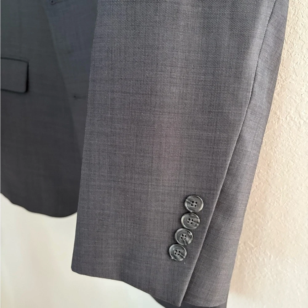 Jos. A. Bank Charcoal Men's Suit - Picture 6 of 8